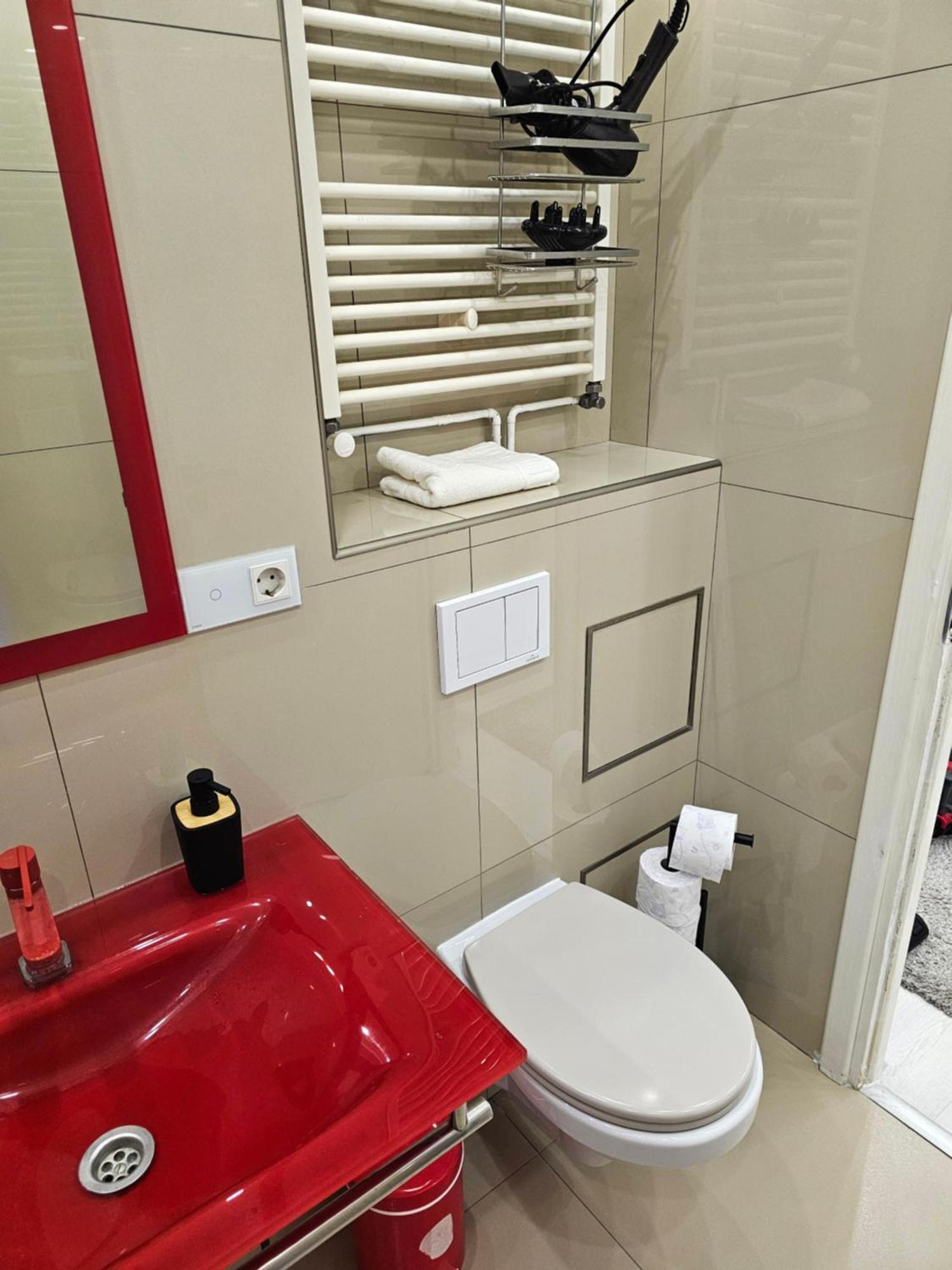 Luxury Paul Green, Private & Accessible Appartamento